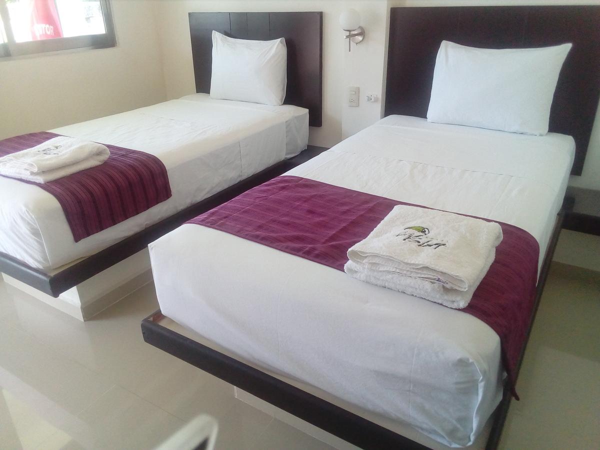 Hotel La Isla Chable Bagian luar foto